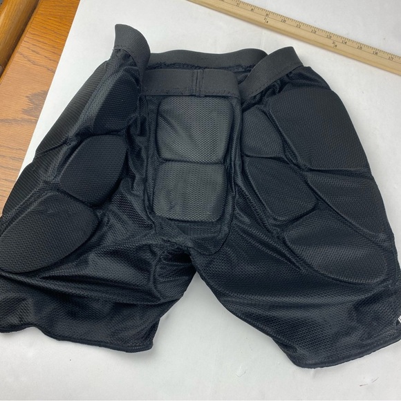 Sixsixone Protective Padded Shorts Adult M Black Compression MTB/BMX/Cycling - Picture 6 of 6